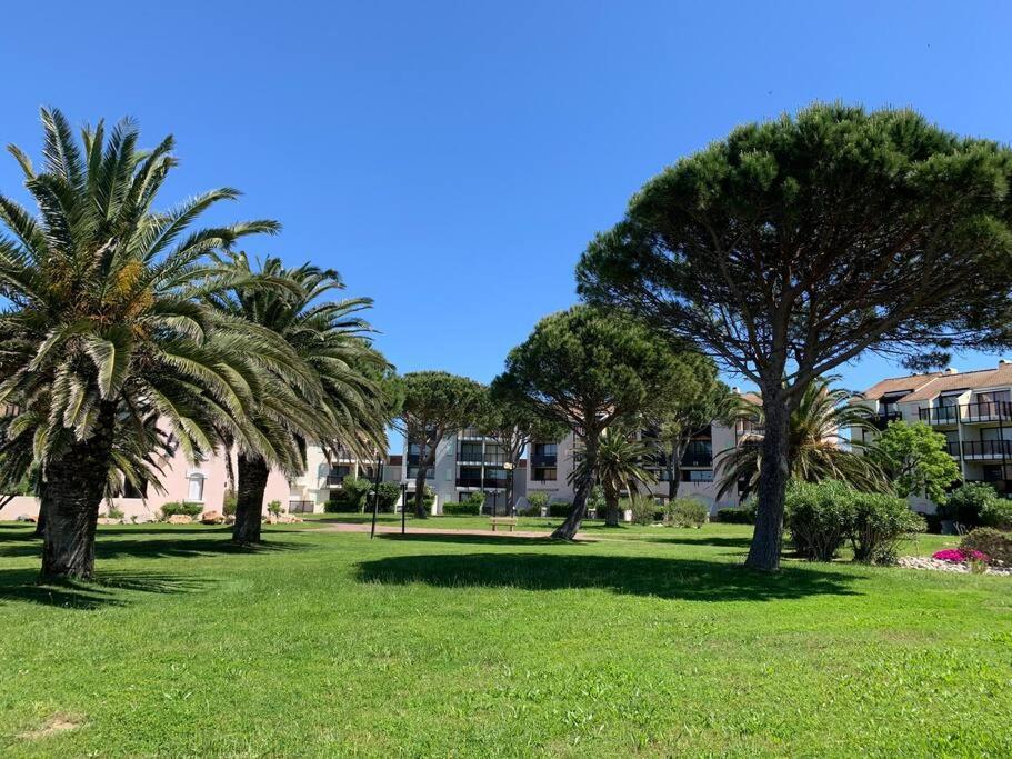 Apartamento T2 Neuf + Bateau / Piscine Super Infrastructures Le Barcarès Exterior foto